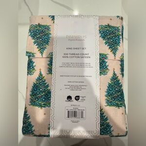 Papyrus Christmas tree King Sheet Set.